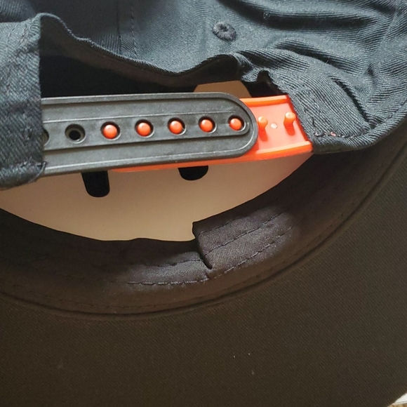 🆕️ MARVEL AVENGERS BLACK BASEBALL CAP 🧢 - Picture 3 of 5